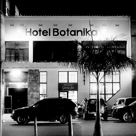Botanika Hotel Bujumbura Exteriör bild