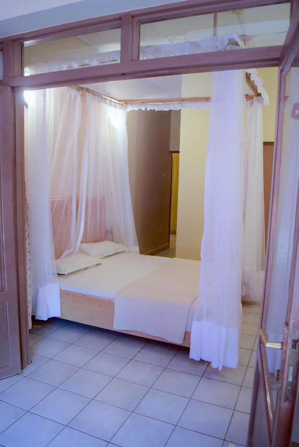 Botanika Hotel Bujumbura Exteriör bild