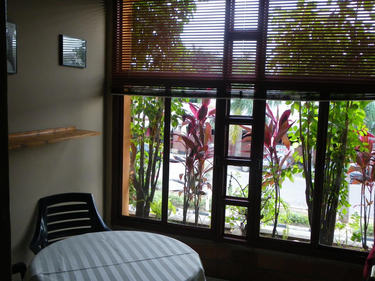 Botanika Hotel Bujumbura Exteriör bild